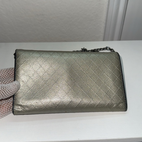 Authentic š„ CHANEL š„CC Logo Matelasse metallic Leather Long Trifold Wallet/ COA - Picture 5 of 17
